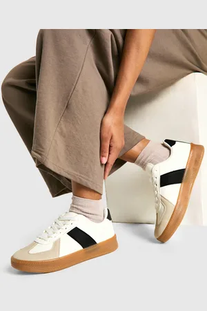 Boohoo Contrast Panel Gum Sole Trainers - - 5