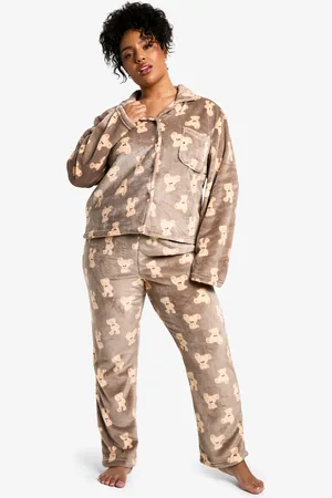 Boohoo Plus Bear Fleece Button Front Pyjama Set - - 18