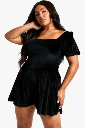 Boohoo Plus Velvet Puff Sleeve Flippy Playsuit - - 16