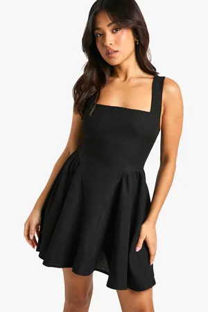 Boohoo Petite Fitted Skater Dress - - 8