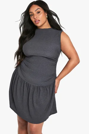 Boohoo Plus Textured Sleeveless Rouched Mini Dress - - 16