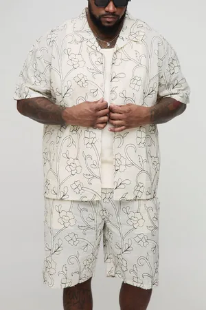 Boohoo Plus Oversized Floral Applique Shirt & Short Set - - XXL