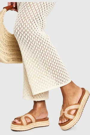 Boohoo Contrast Trim Flatform Cut Out Sliders - - 10