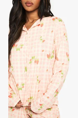 Boohoo Strawberry Print Long Sleeve Shirt & Shorts Pyjama Set - - 10