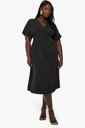 Boohoo Plus Dropped Shoulder Pleated Midi Dress - - 16