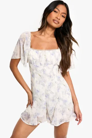 Boohoo Floral Printed Milkmaid Godet Hem Playsuit - - 8