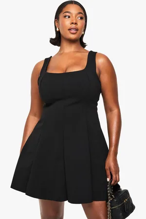 Boohoo Plus Double Bengaline Structured Panelled Mini Skater Dress - - 28