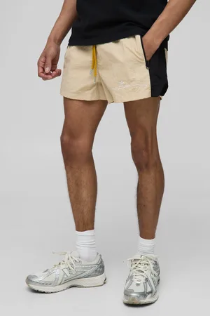 Boohoo Elasticated Waist Crinkle Nylon Embroidery Fighter Shorts - - S