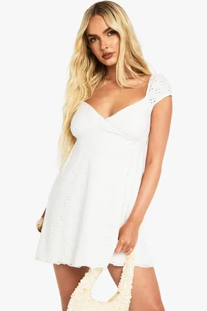 Boohoo Broderie Cap Sleeve Smock Dress - - 8