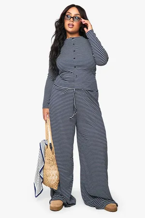 Boohoo Plus Stripe Button Front Top - - 24