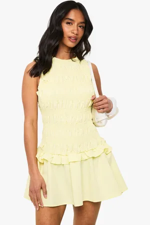 Boohoo Petite Shirred Sleeveless Drop Waist Skater Mini Dress - - 6