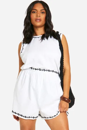 Boohoo Plus Embroidered Linen Look Playsuit - - 16