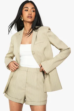 Boohoo Pinstripe Tailored Shorts - - 8