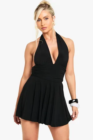 Boohoo Ruched Plunge Skater Dress - - 6