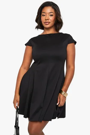 Boohoo Plus Panelled Cap Sleeve Skater Dress - - 16