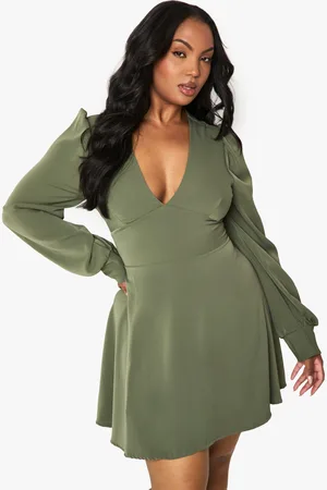 Boohoo Plus Long Blouson Sleeve Skater Dress - - 16