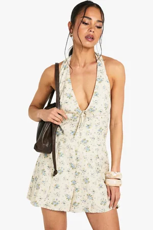 Boohoo Ditsy Floral Halterneck Playsuit - - 8