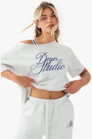 Boohoo Dsgn Studio Script Embroidered Off The Shoulder T-Shirt - - S