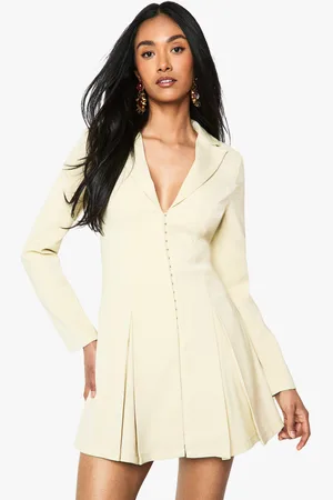 Boohoo Tailored Hook & Eye Detail Cinched Waist Blazer Dress - - 8