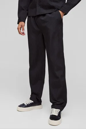 Boohoo Mens Straight Fit Elasticated Waist Technical Pleat Trouser