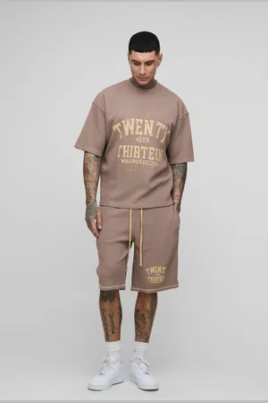 Boohoo Mens Tall Oversized Boxy Waffle Graphic T-Shirt & Oversized Short Set