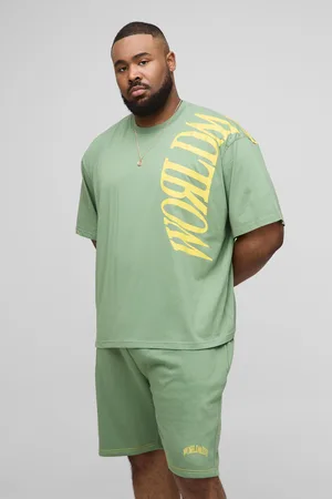 Boohoo Mens Plus Oversized Worldwide Over Seam Print T-Shirt & Short Set