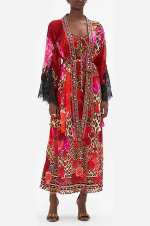Camilla Layer with Lace Contrast Sleeves Heart Like a Wildflower, S/M