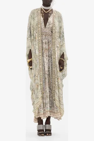 Camilla Layer with Centre Back Panel Ivory Tower Tales, O/S