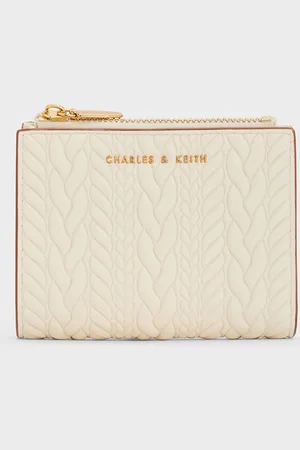 CHARLES & KEITH Apolline Textured Top-Zip Wallet
