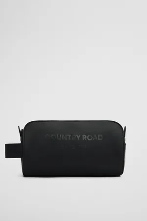 COUNTRY ROAD Textured Recycled Nylon Washbag | 100% Nylon