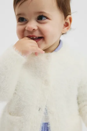 COUNTRY ROAD Girls Fluffy Knit Cardigan Top Marshmallow in Size 6-12 Months | Eco-Vero Viscose/Recycled Nylon/Wool