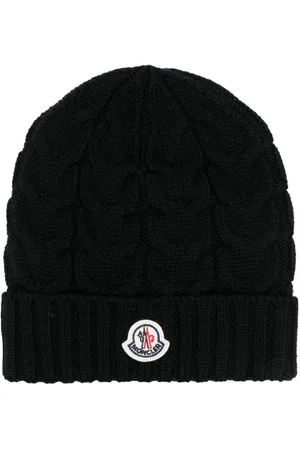 Moncler Logo-appliqu?? cable-knit beanie