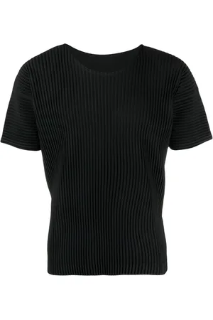 Issey Miyake Plissé-effect U-neck T-shirt
