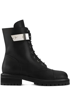 Giuseppe Zanotti Alexa logo plate boots