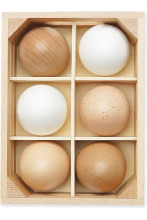 Le Toy Van Farm Eggs Market Crate set