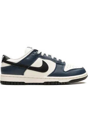 Nike Dunk Low "Midnight Navy" sneakers