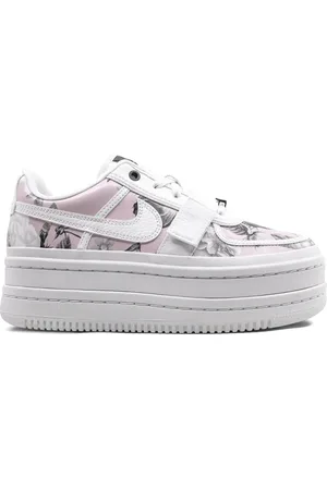 Nike Vandal 2K low-top sneakers