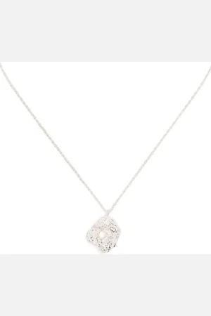 Lee O alphabet pendant necklace