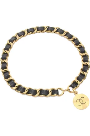 CHANEL 1986-1988 logo charm leather-and-chain belt