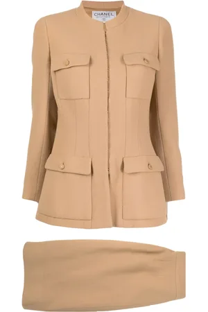 CHANEL 2000s wool skirt suit