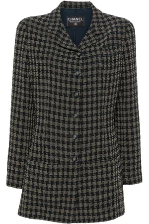 CHANEL 2000s checked tweed blazer