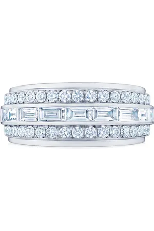 Kwiat 18kt white gold diamond Cascade Linear ring
