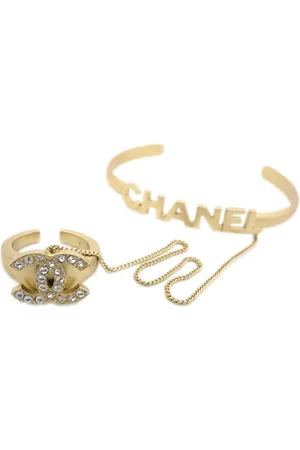 CHANEL 2001 CC ring bangle