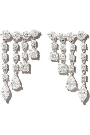 Anita 18kt white gold drop diamond earrings