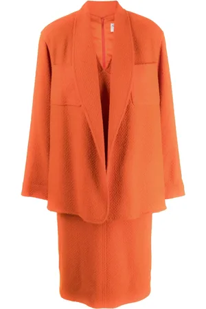 CHANEL 1990-2000s boucl?? dress suit