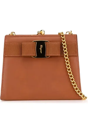 Salvatore Ferragamo 2010-2024 Vara Leather Chain crossbody bag