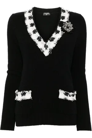 CHANEL 2005 contrasting knitted top
