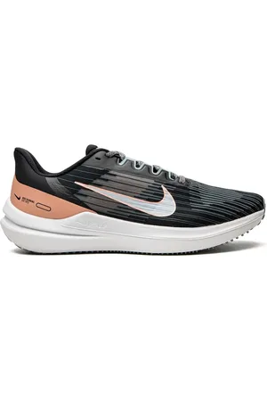 Nike Winflo 9 low-top sneakers