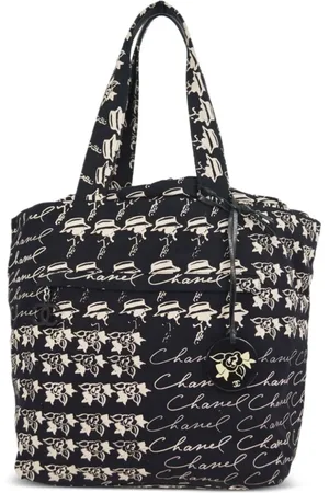 CHANEL Cam??lia wool tote bag