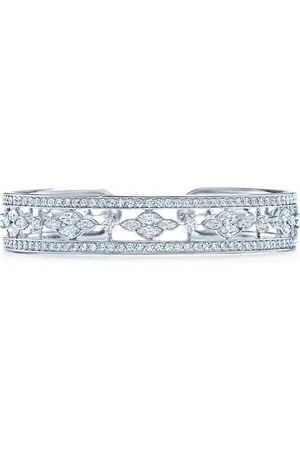 Kwiat 18kt white gold diamond Trellis cuff bangle